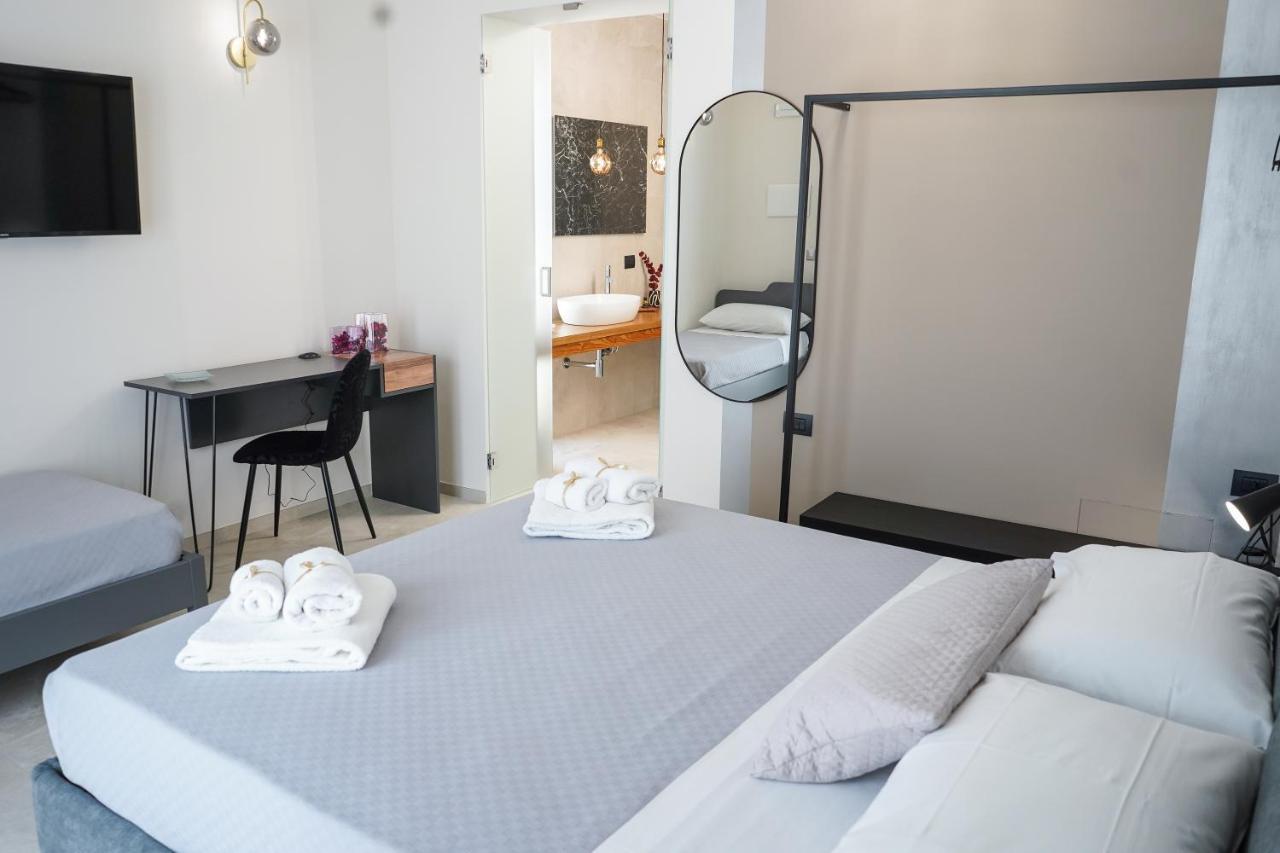 Thalassa Rooms Avola Exteriör bild